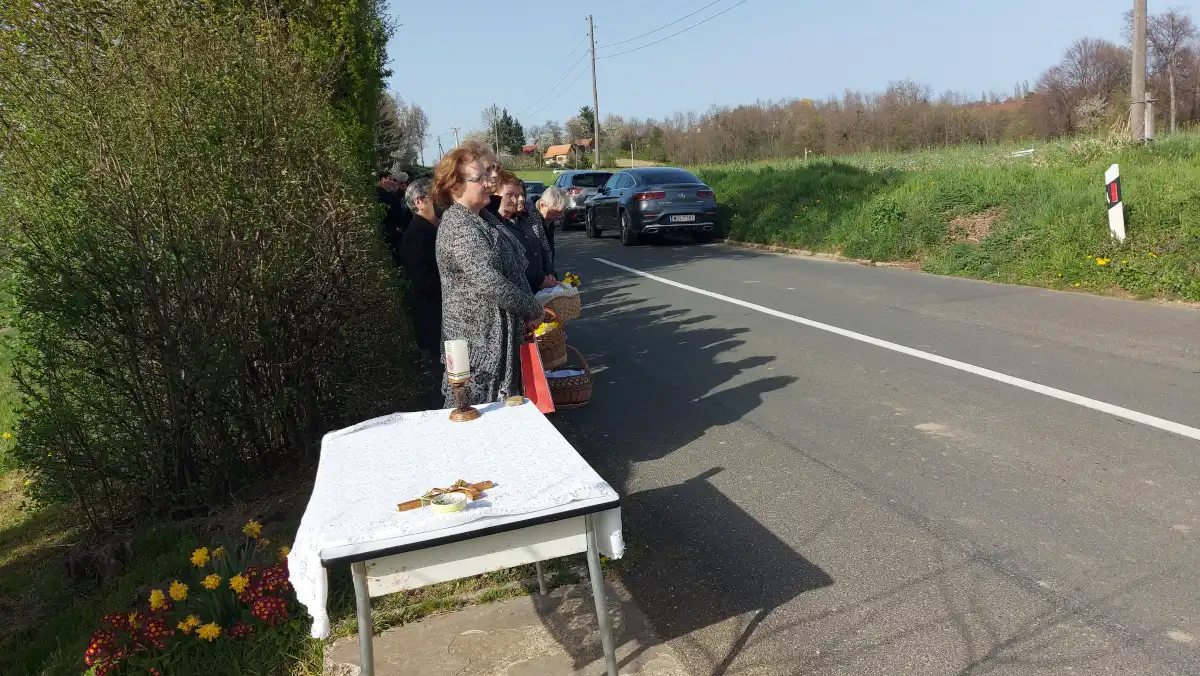 Blagoslov jela u Vukanovcu (4) Blagoslov jela u Vukanovcu (4)