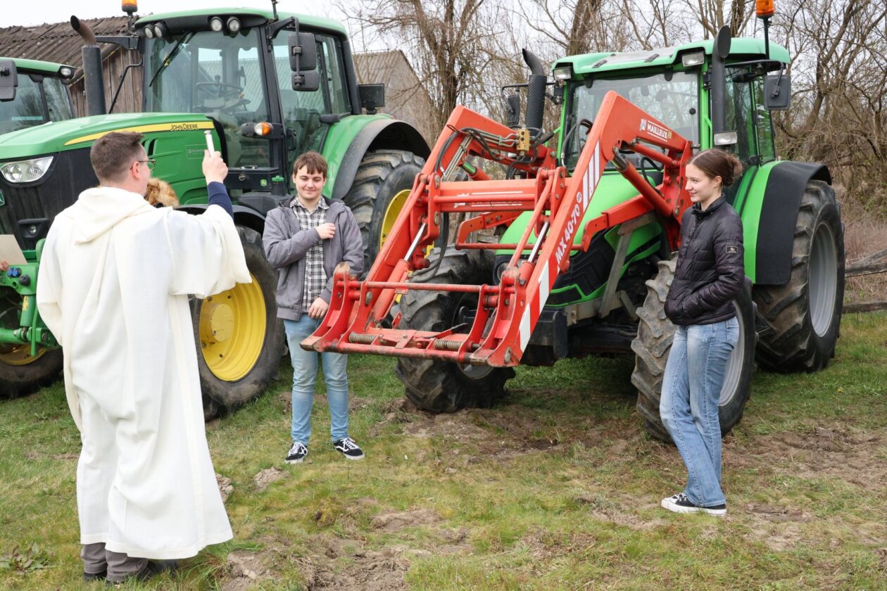 Blagoslov traktora sv. juraj u trnju 2025 (73)