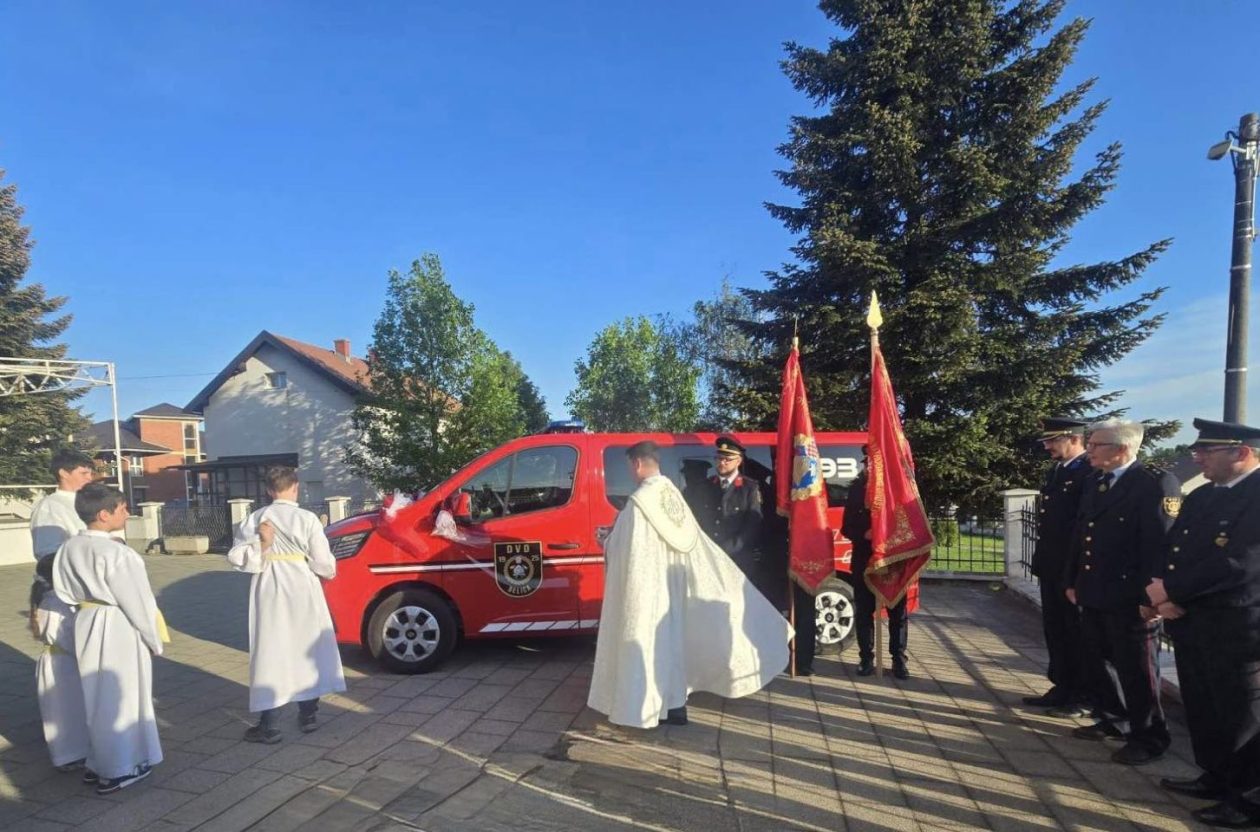 Blagoslov vatrogasnog kombija u Belici (4)