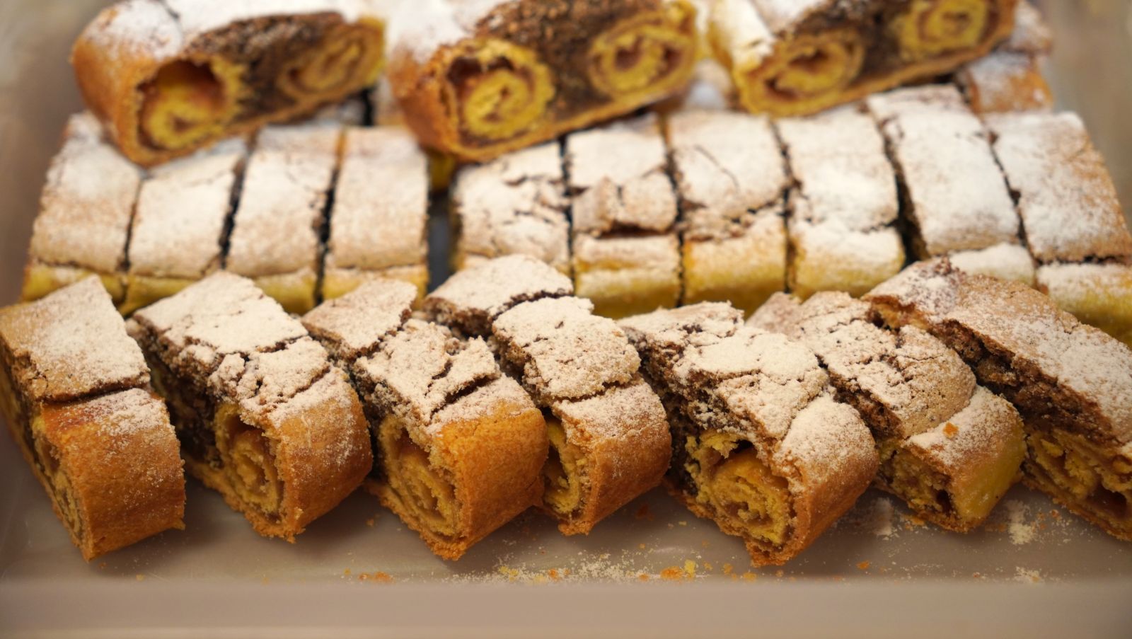 Božićni kolači udruga žena dunjkovec (8) Božićni kolači udruga žena dunjkovec (8)