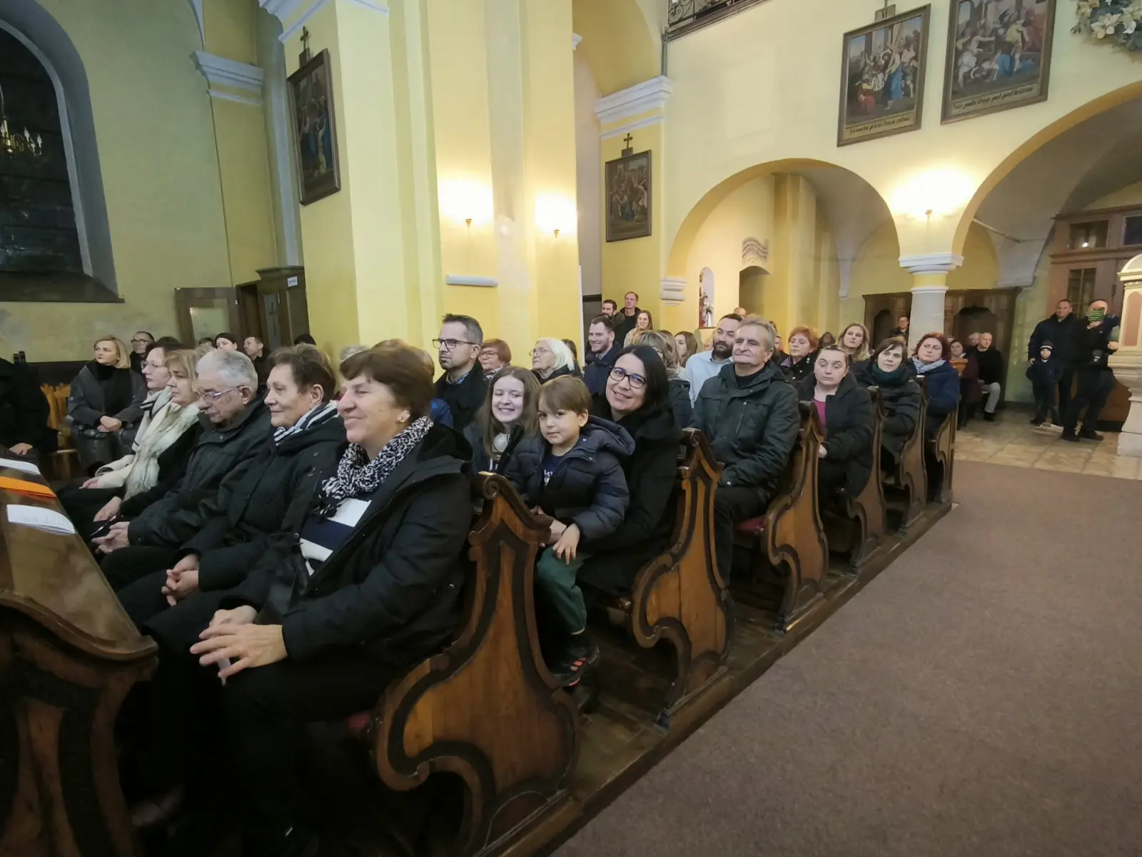 Božićni koncert Čakovec, crkva sv. Nikole biskupa (11) Božićni koncert Čakovec, crkva sv. Nikole biskupa (11)