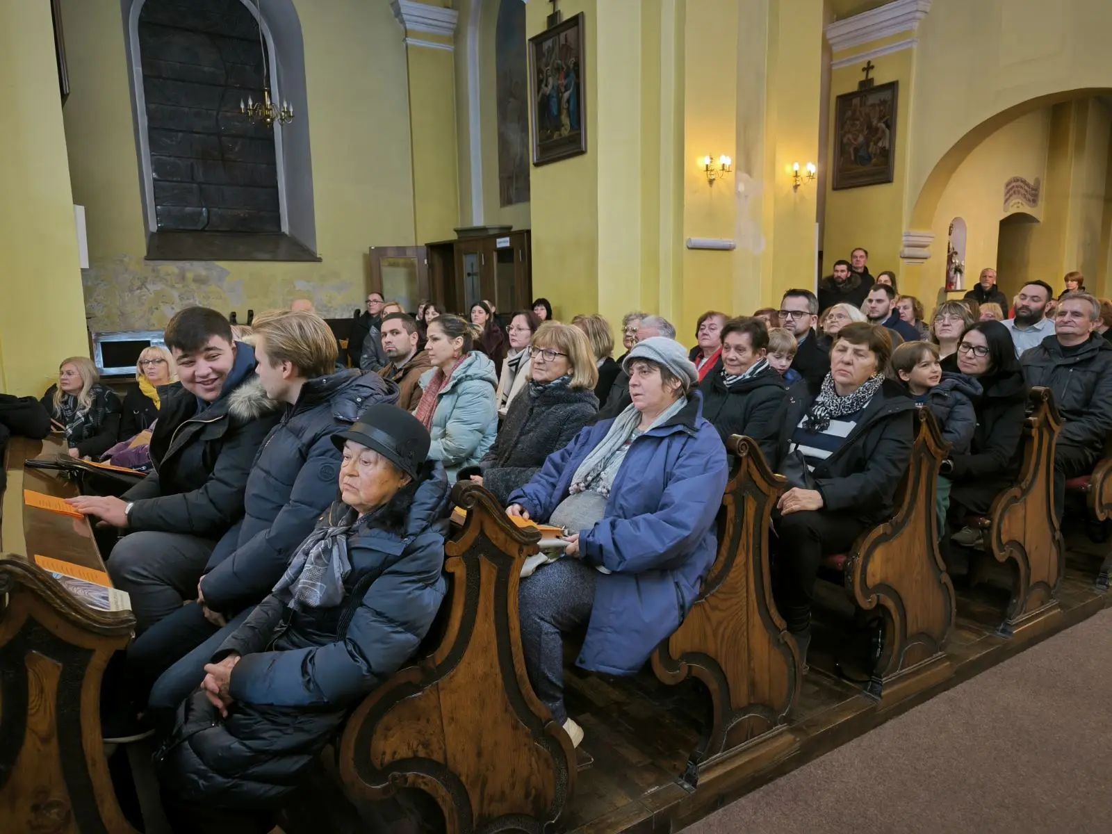 Božićni koncert Čakovec, crkva sv. Nikole biskupa (9) Božićni koncert Čakovec, crkva sv. Nikole biskupa (9)