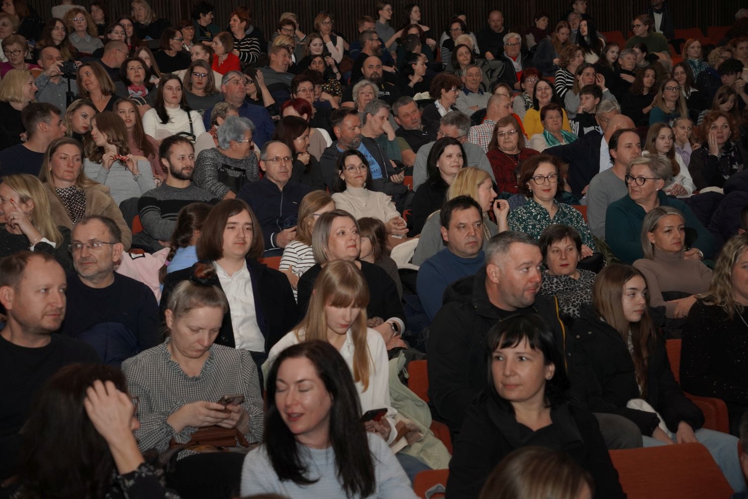 Božićni koncert Gimnazije Josipa Slavenskog (1)