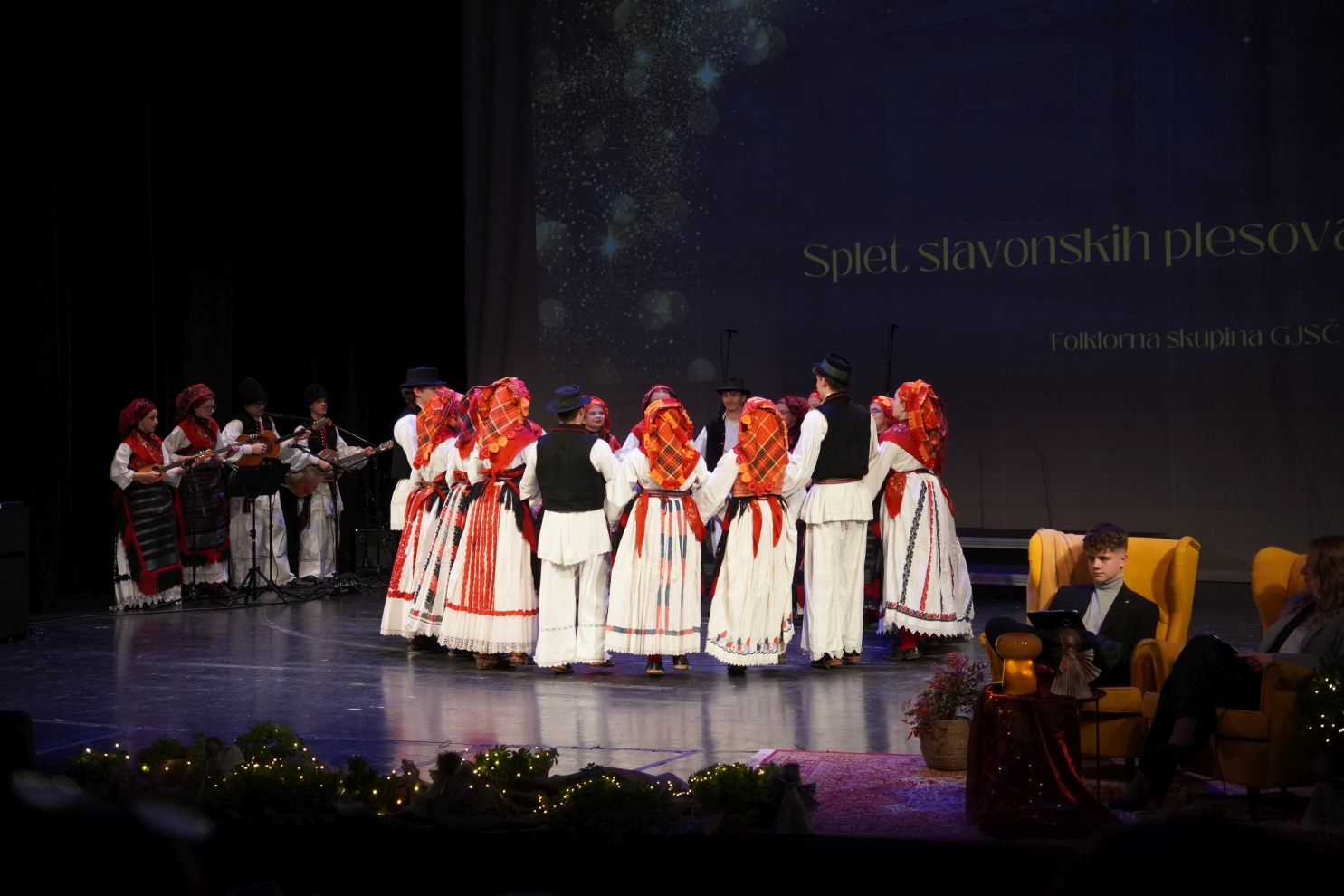 Božićni koncert Gimnazije Josipa Slavenskog (23)
