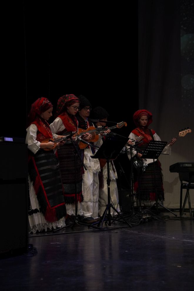 Božićni koncert Gimnazije Josipa Slavenskog (24)