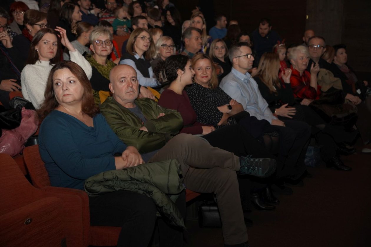 Božićni koncert Gimnazije Josipa Slavenskog (3)