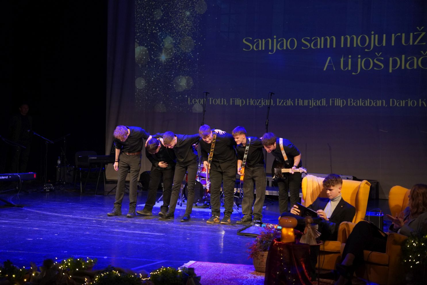 Božićni koncert Gimnazije Josipa Slavenskog (58)