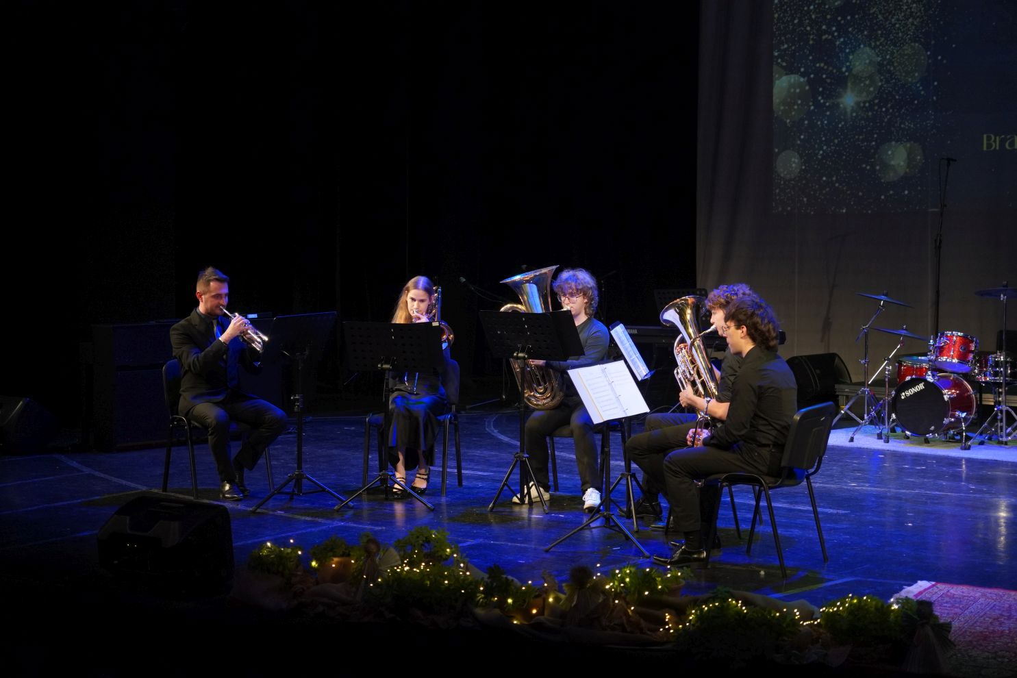 Božićni koncert Gimnazije Josipa Slavenskog (68)