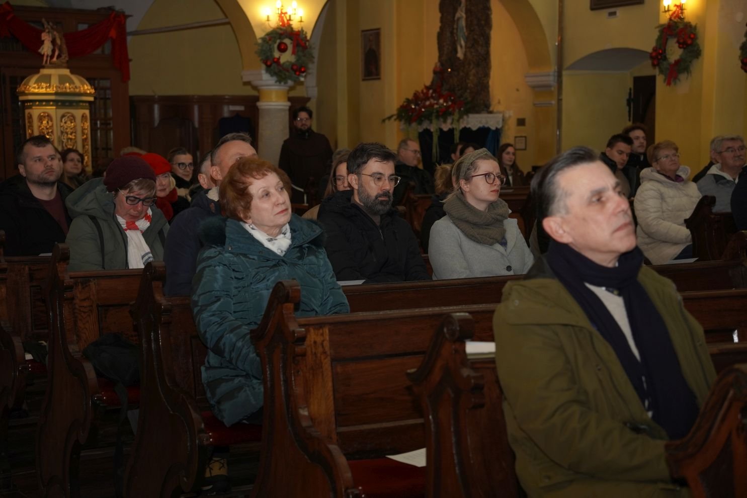 Božićni koncert Pučki pivači KBF-a crkva svetog Nikole Čakovec zbor pjevanje nastup (9)