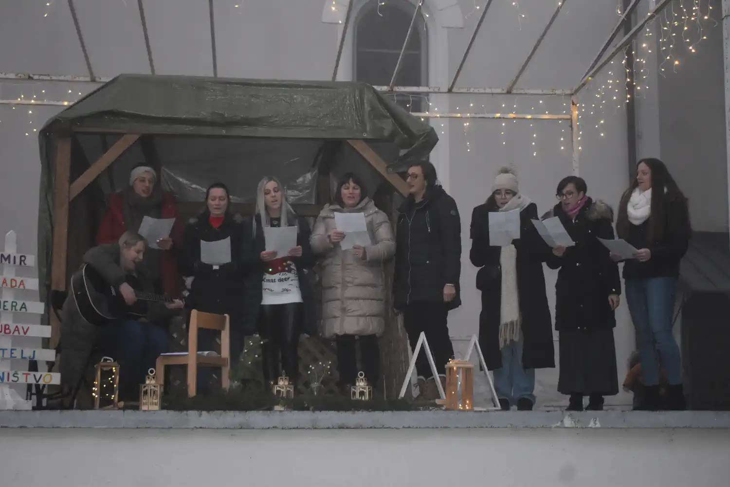 Božićni sajam DV Sv. Nikola Belica 2024 (11) Božićni sajam DV Sv. Nikola Belica 2024 (11)