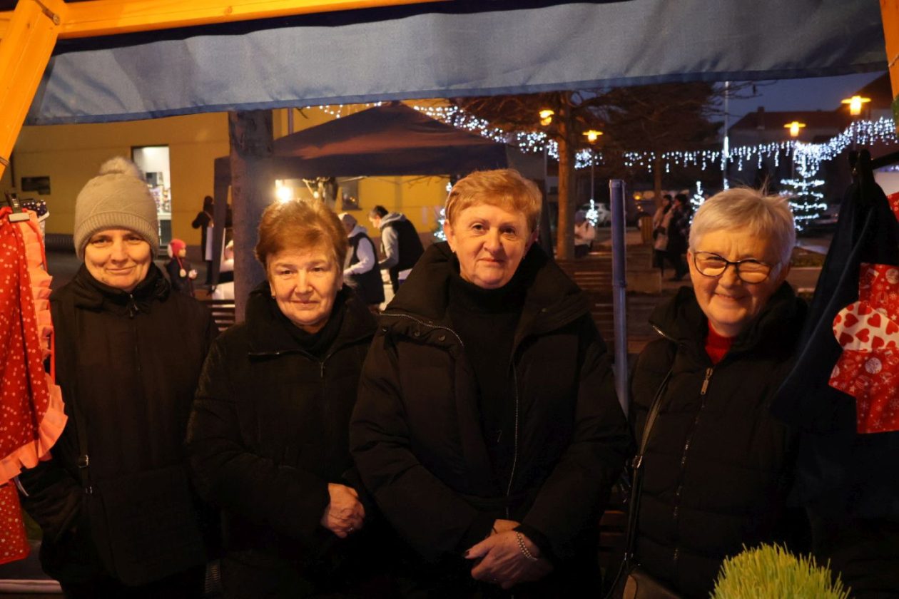 Božićni sajam, advent Prelog 2025 (23) Božićni sajam, advent Prelog 2025 (23)