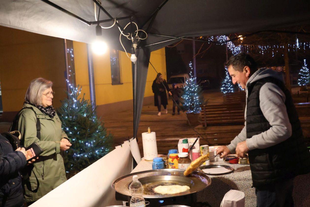 Božićni sajam, advent Prelog 2025 (97) Božićni sajam, advent Prelog 2025 (97)