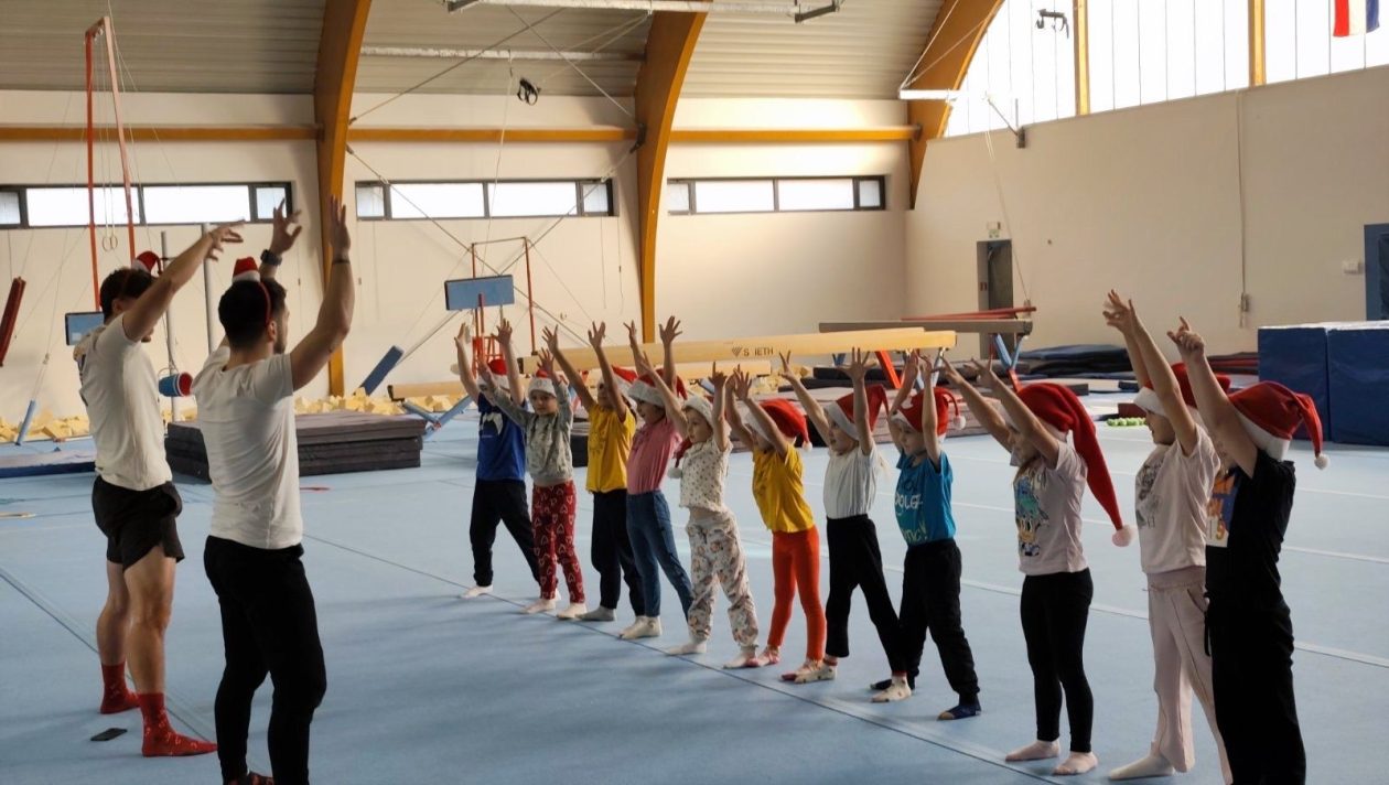 Božićni trening mališana DV Zvončić u SportHub-u (5)