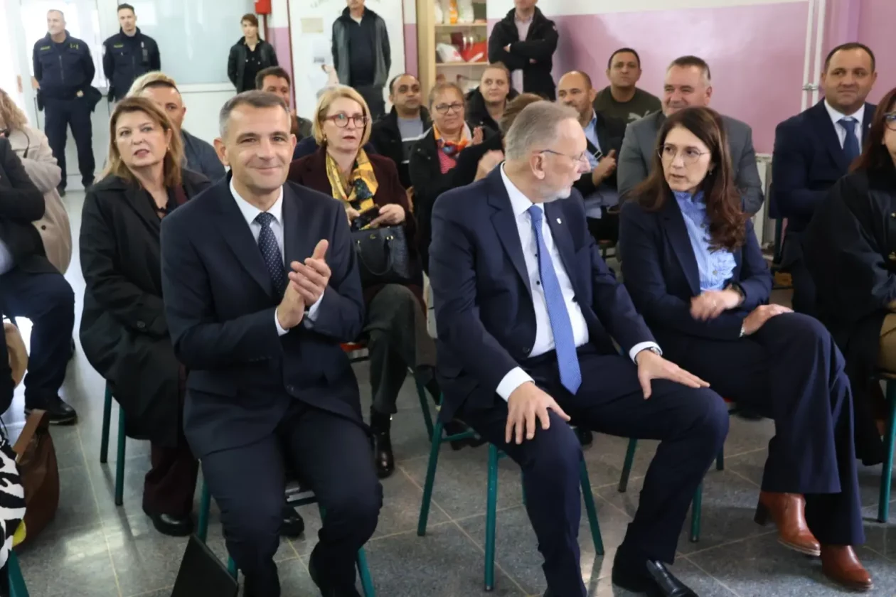 Božinović posjet školi (2)