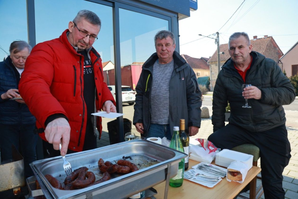 Božo pub Mala Subotica fašničko druženje (10) Božo pub Mala Subotica fašničko druženje (10)