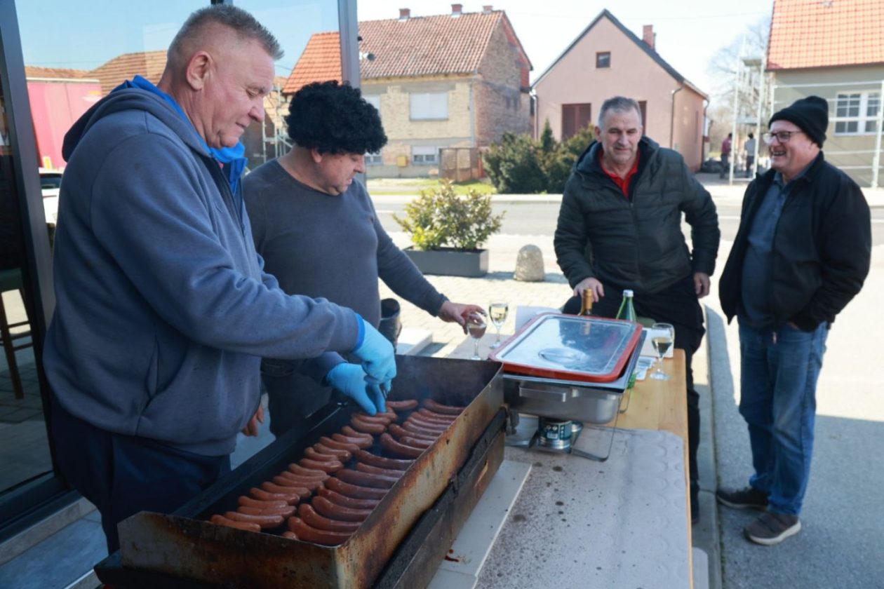 Božo pub Mala Subotica fašničko druženje (5) Božo pub Mala Subotica fašničko druženje (5)