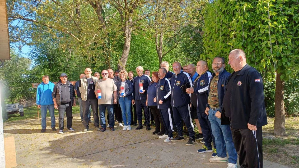 Branitelji sportske igre Bljesak (3) Branitelji sportske igre Bljesak (3)