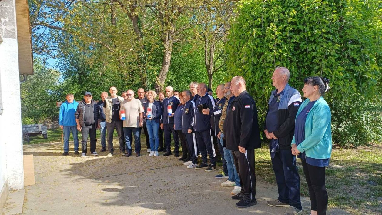 Branitelji sportske igre Bljesak (4) Branitelji sportske igre Bljesak (4)