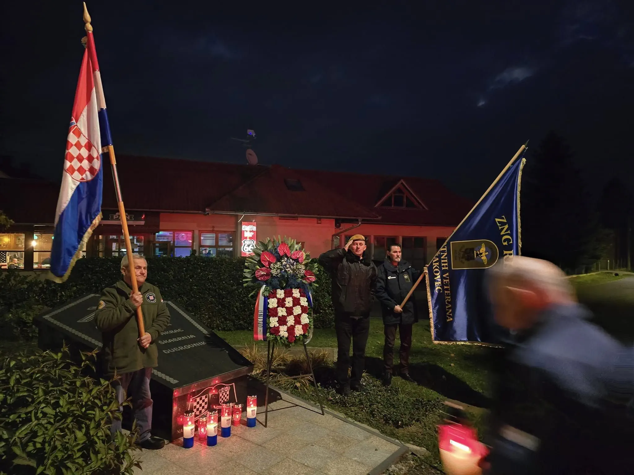 Branitelji u Selnici i Praporčanu odali počast žrtvama Domovinskog rata i Vukovara (10) Branitelji u Selnici i Praporčanu odali počast žrtvama Domovinskog rata i Vukovara (10)