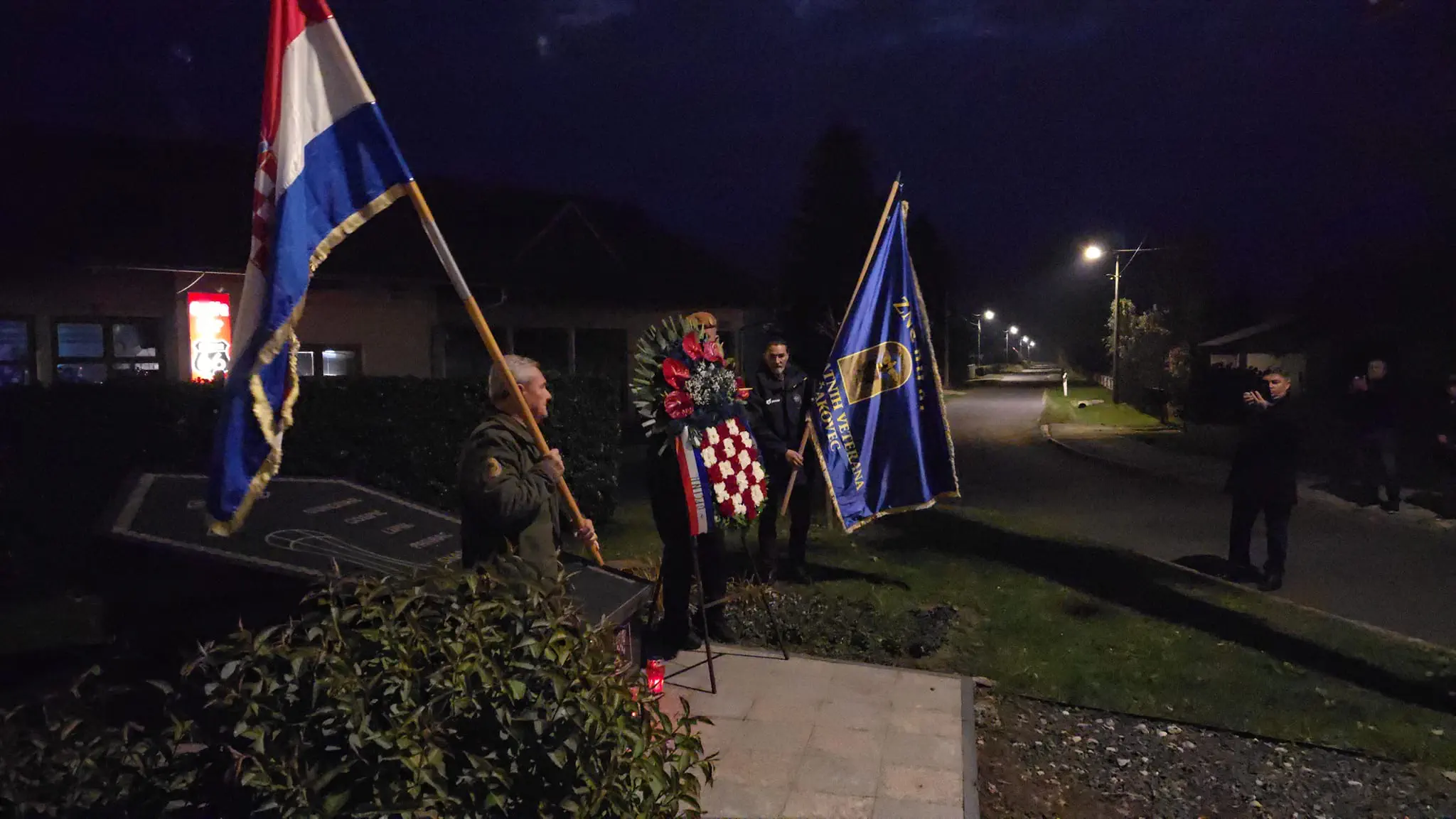 Branitelji u Selnici i Praporčanu odali počast žrtvama Domovinskog rata i Vukovara (12) Branitelji u Selnici i Praporčanu odali počast žrtvama Domovinskog rata i Vukovara (12)