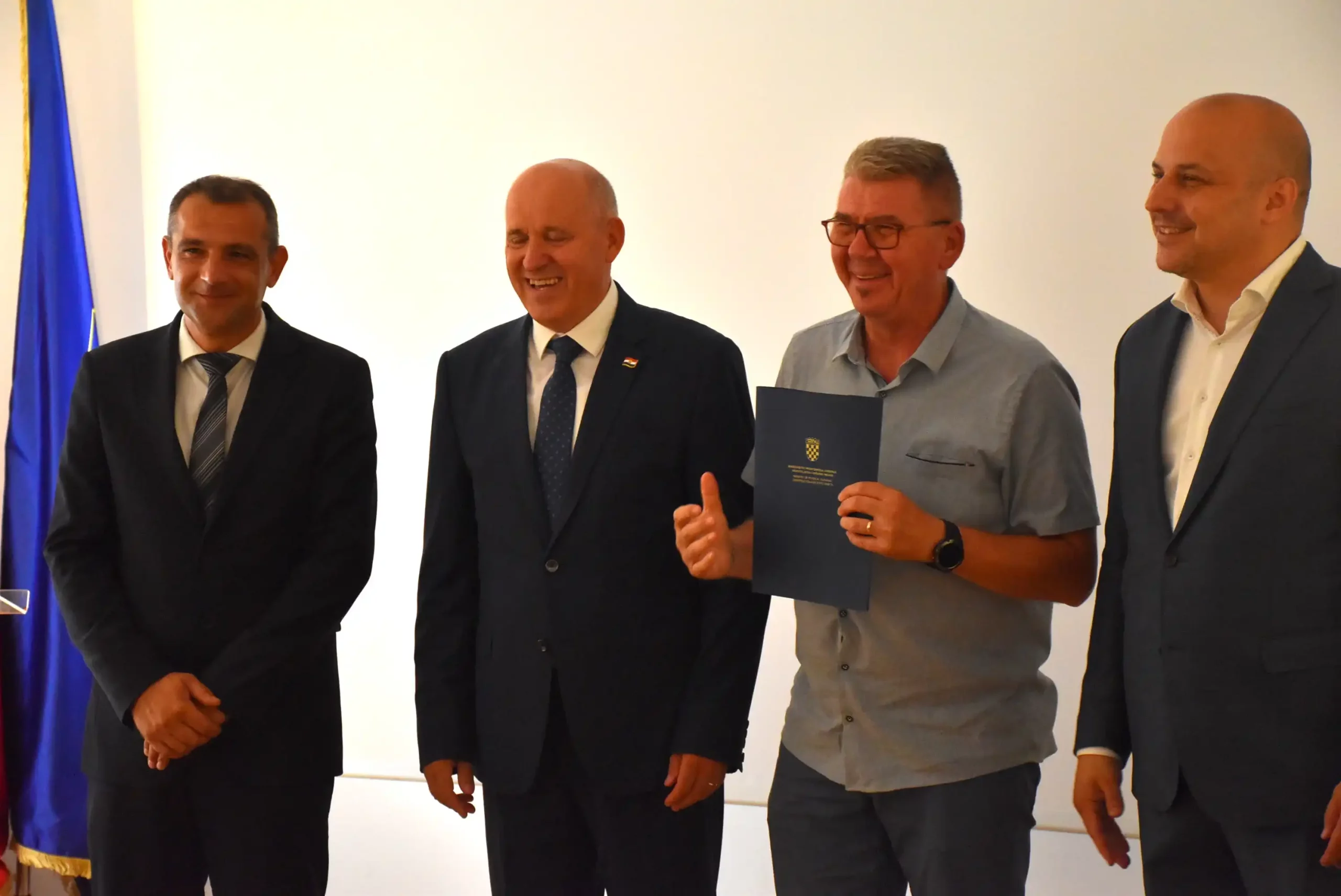 Branko Bačić podjela ugovora 2024 (26) Branko Bačić podjela ugovora 2024 (26)