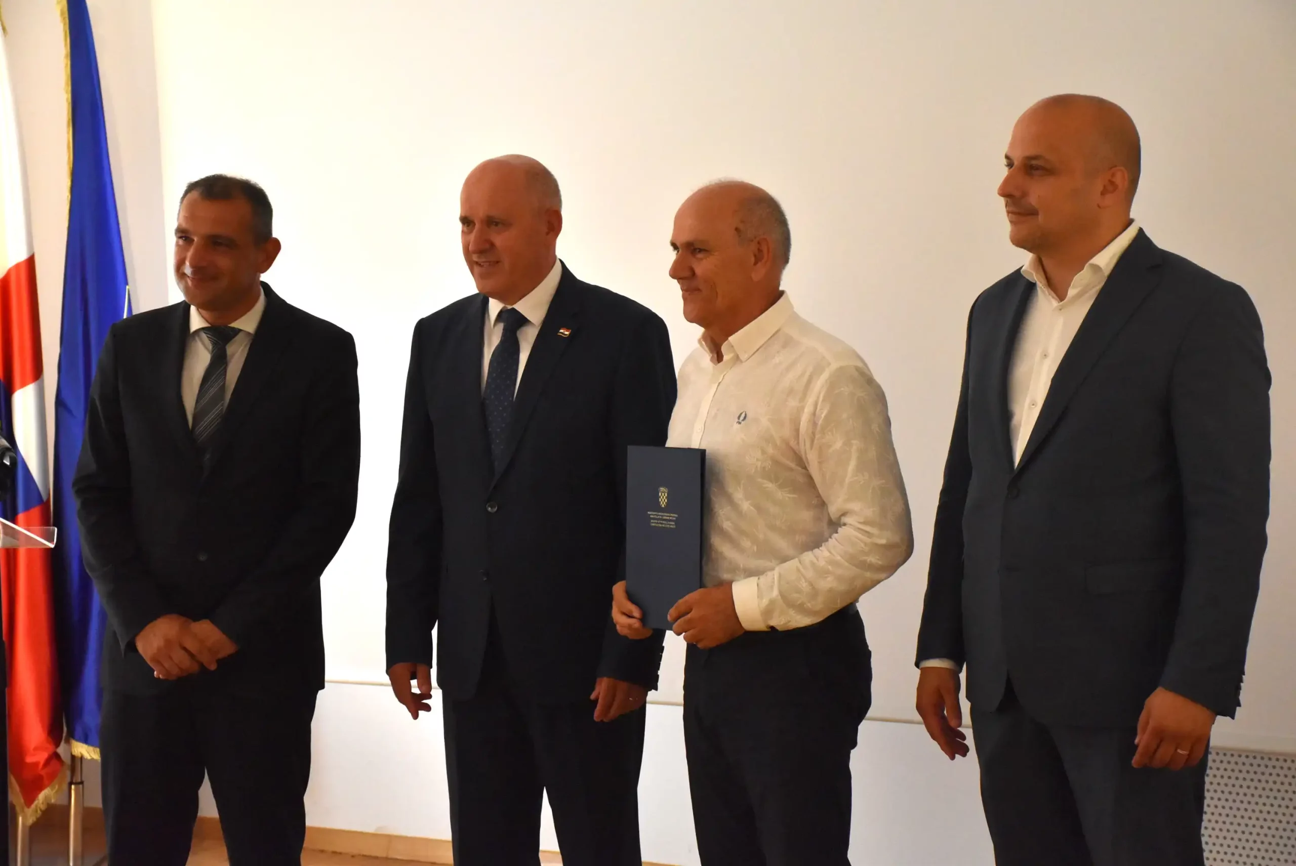 Branko Bačić podjela ugovora 2024 (28) Branko Bačić podjela ugovora 2024 (28)