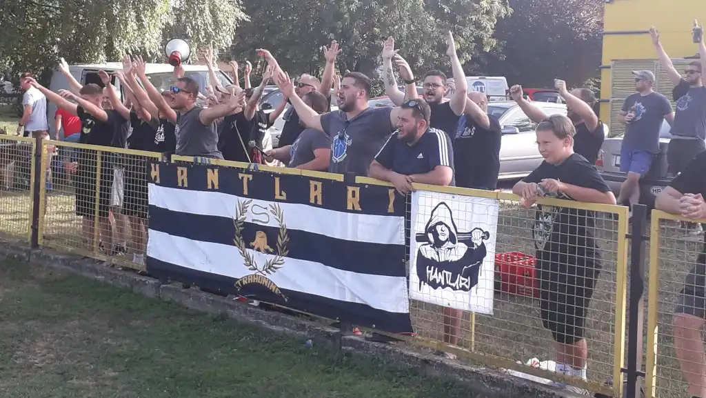 Bratstvo (SV) s četiri komada ispratilo Strahoninec (2)