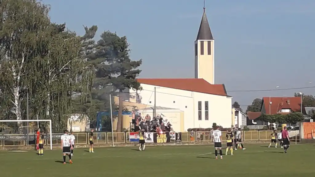 Bratstvo (SV) s četiri komada ispratilo Strahoninec (3)