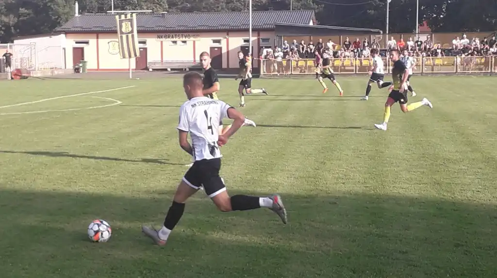 Bratstvo (SV) s četiri komada ispratilo Strahoninec (5)