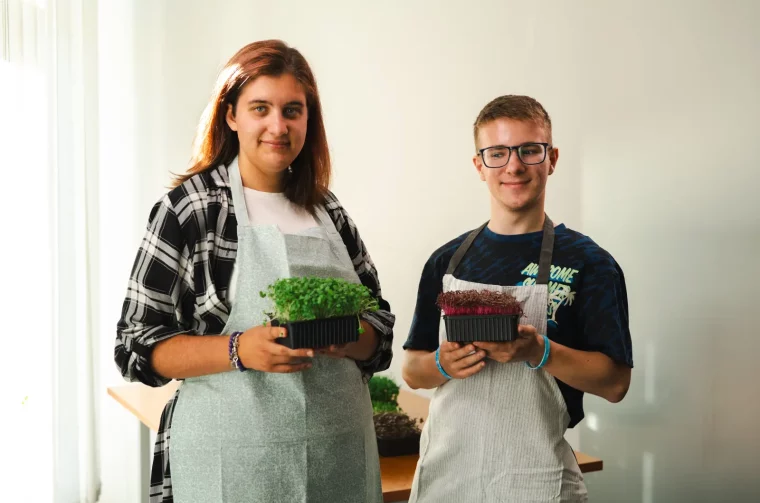 Budi uz nas_naslovna_Antonija i Josip Budi uz nas_naslovna_Antonija i Josip