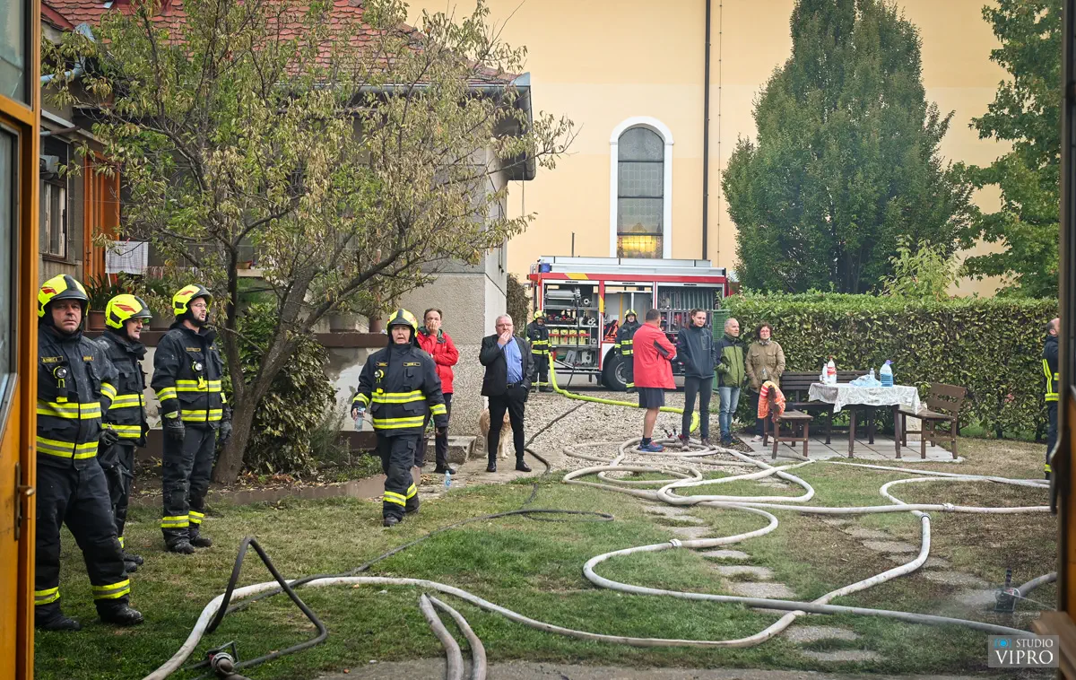 Buknuo požar kodobitelji Zimprich Prelog (2) Buknuo požar kodobitelji Zimprich Prelog (2)