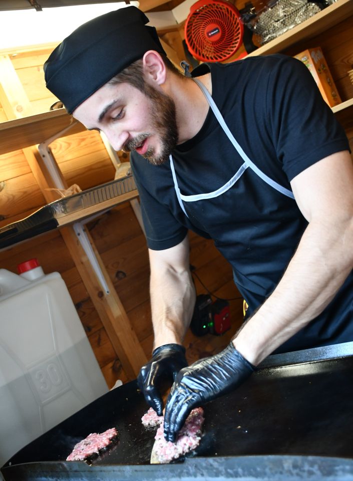 Bruno Fegeš , Burgerica 2025 Porcijunkulovo (17)