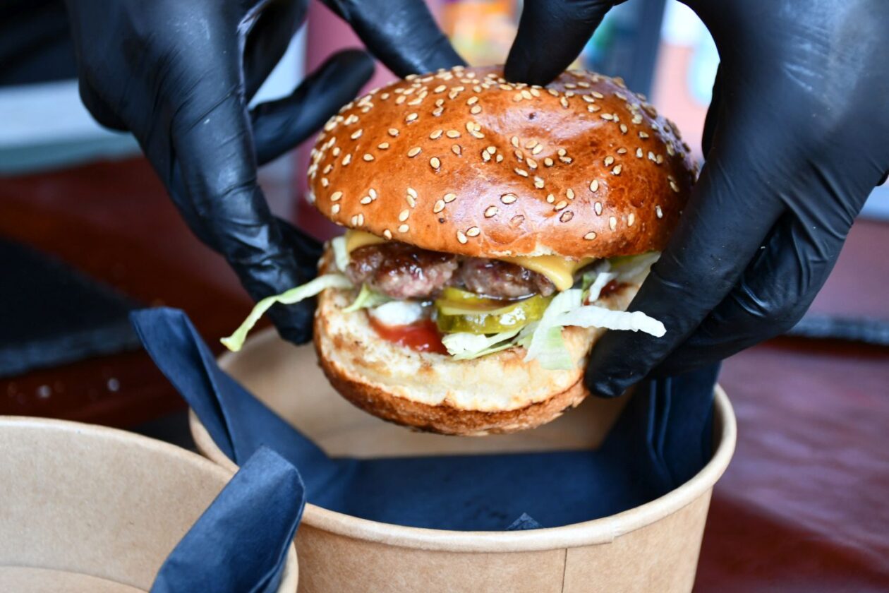 burger, Burgerica 2025 Porcijunkulovo (6) burger, Burgerica 2025 Porcijunkulovo (6)