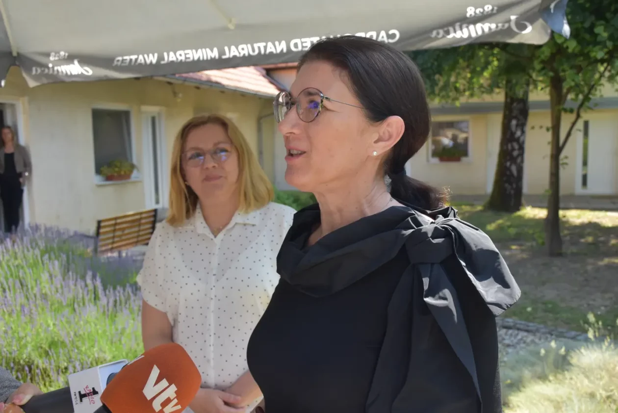 Lidija Miše-Jalšovec i Ljerka Cividini, ČAKOM, 30 godina, proslava (8) Lidija Miše-Jalšovec i Ljerka Cividini