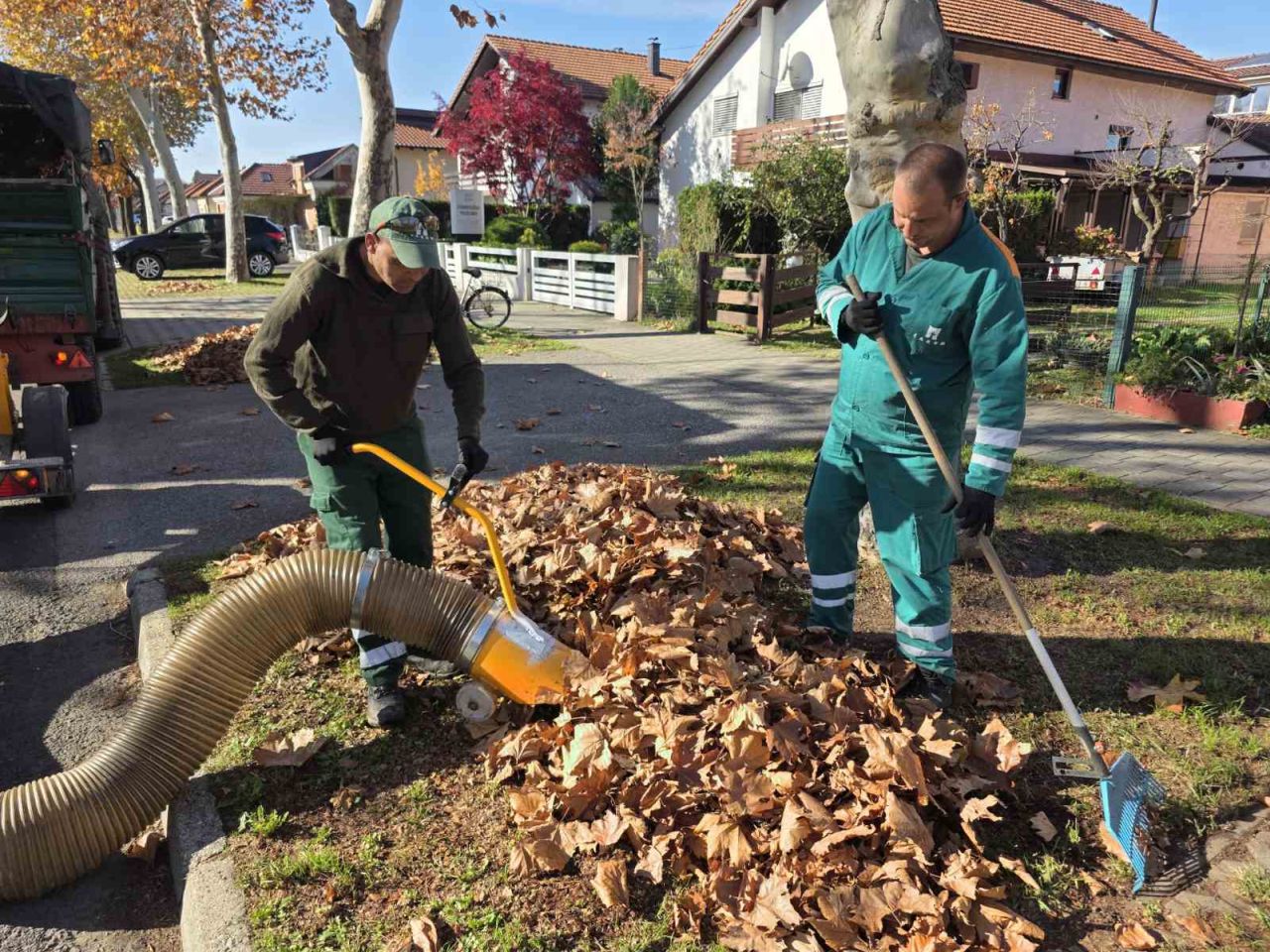 ČAKOM čišćenje lišća (1)