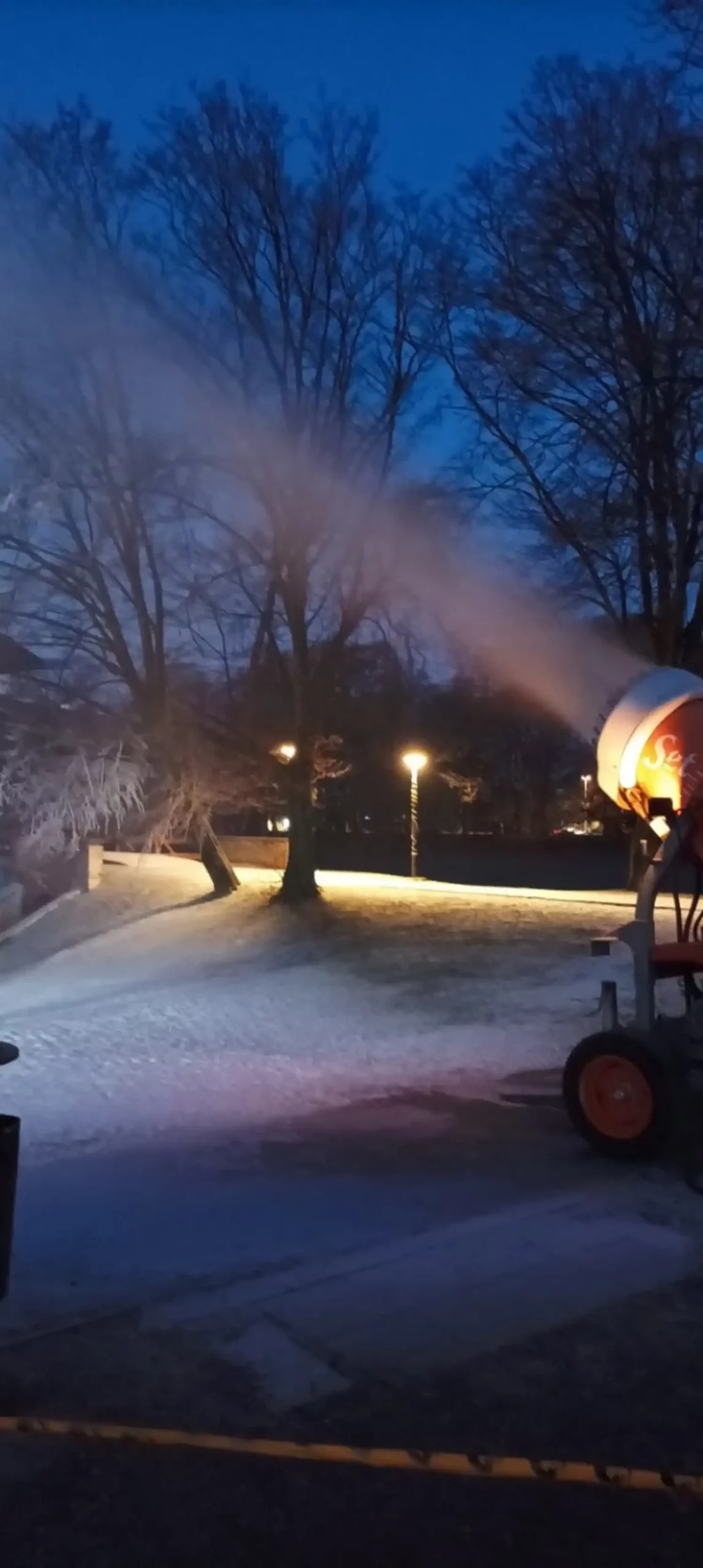 ČAKOVEC Domišljata snježna čarolija Sanjkalište u Perivoju Zrinskih spremno za zabavu (3)