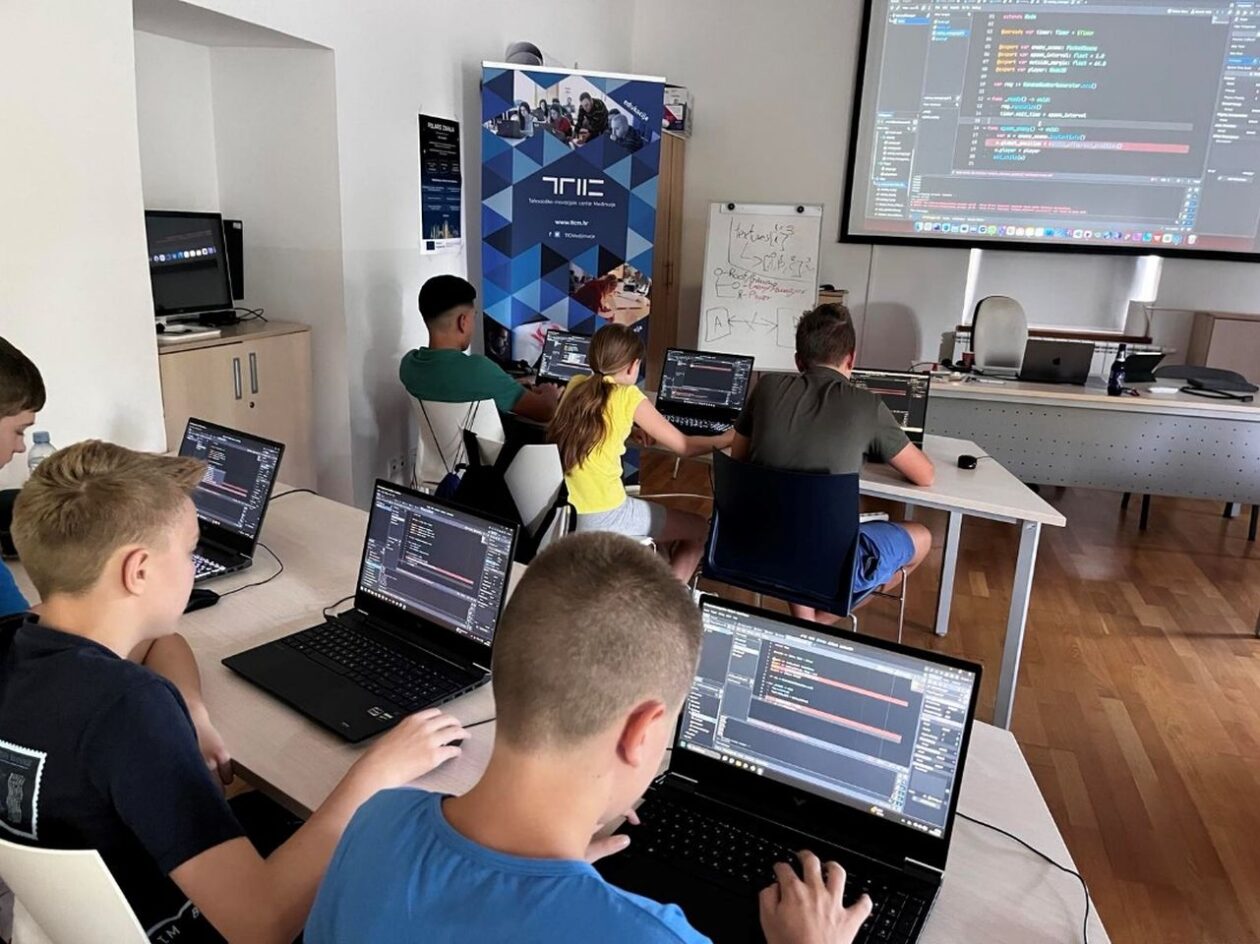 ČAKOVEC MIK i MIS organizirali besplatne ljetne STEM radionice za djecu i mlade (2)