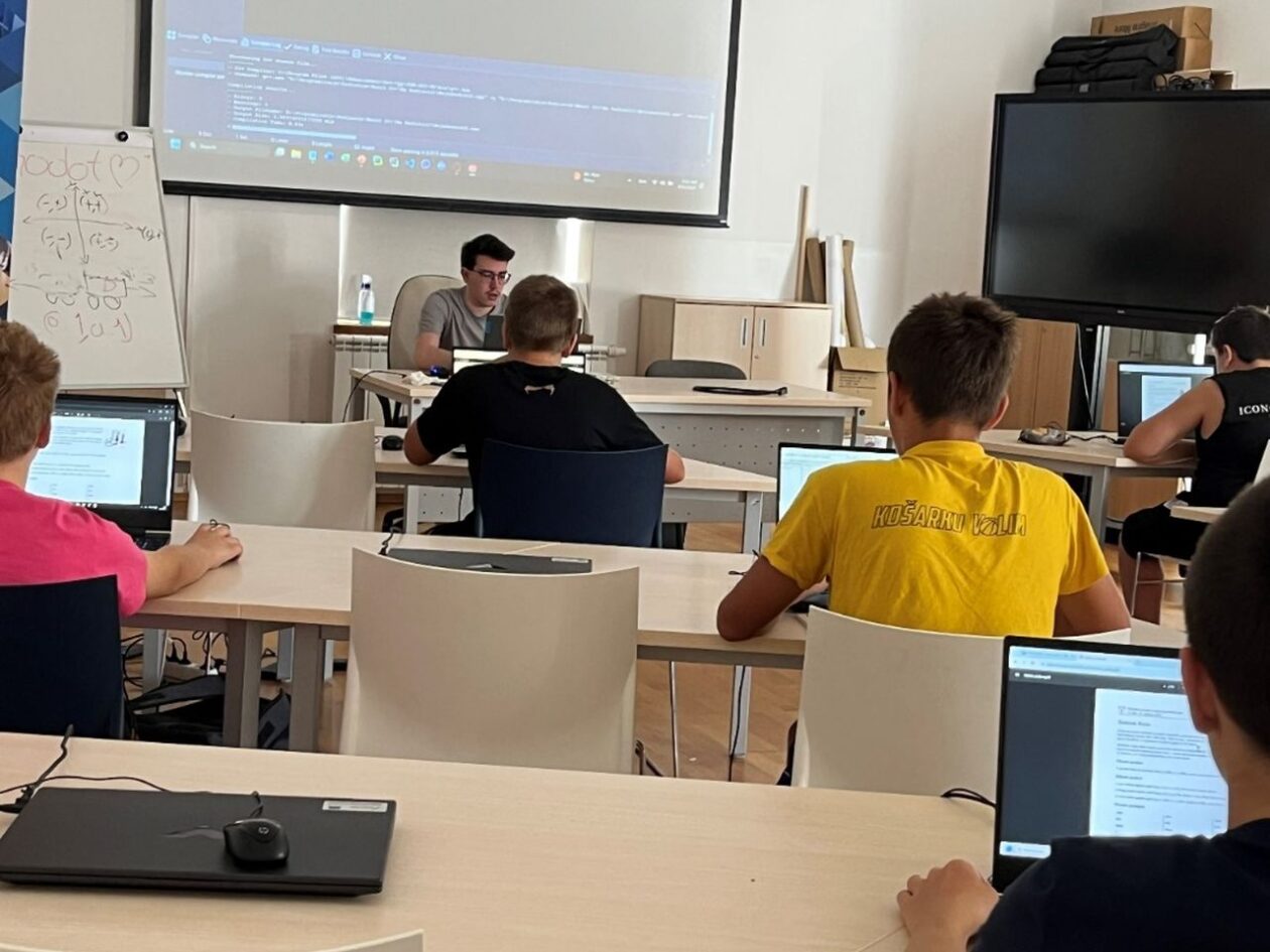 ČAKOVEC MIK i MIS organizirali besplatne ljetne STEM radionice za djecu i mlade (4)