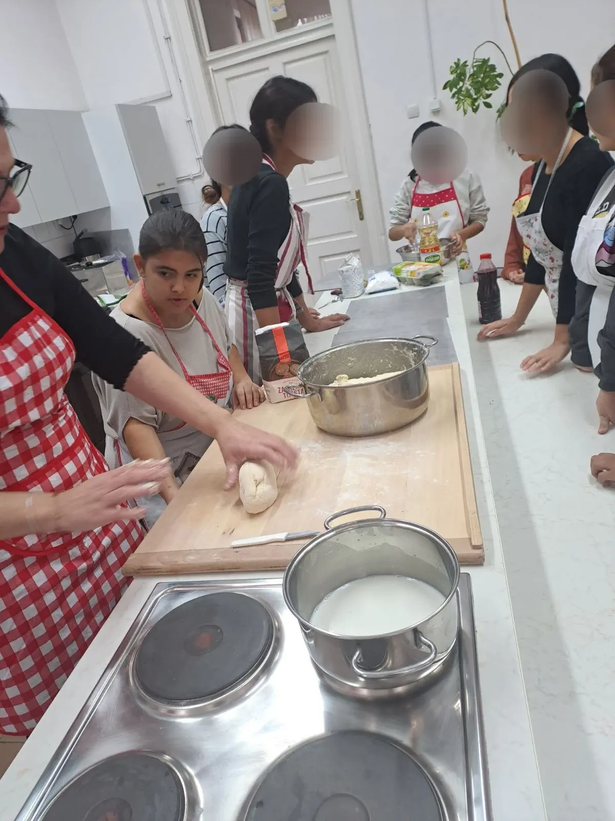 ČAKOVEC Mladi izradili i ispekli klipiće na kulinarskoj radionici (1)