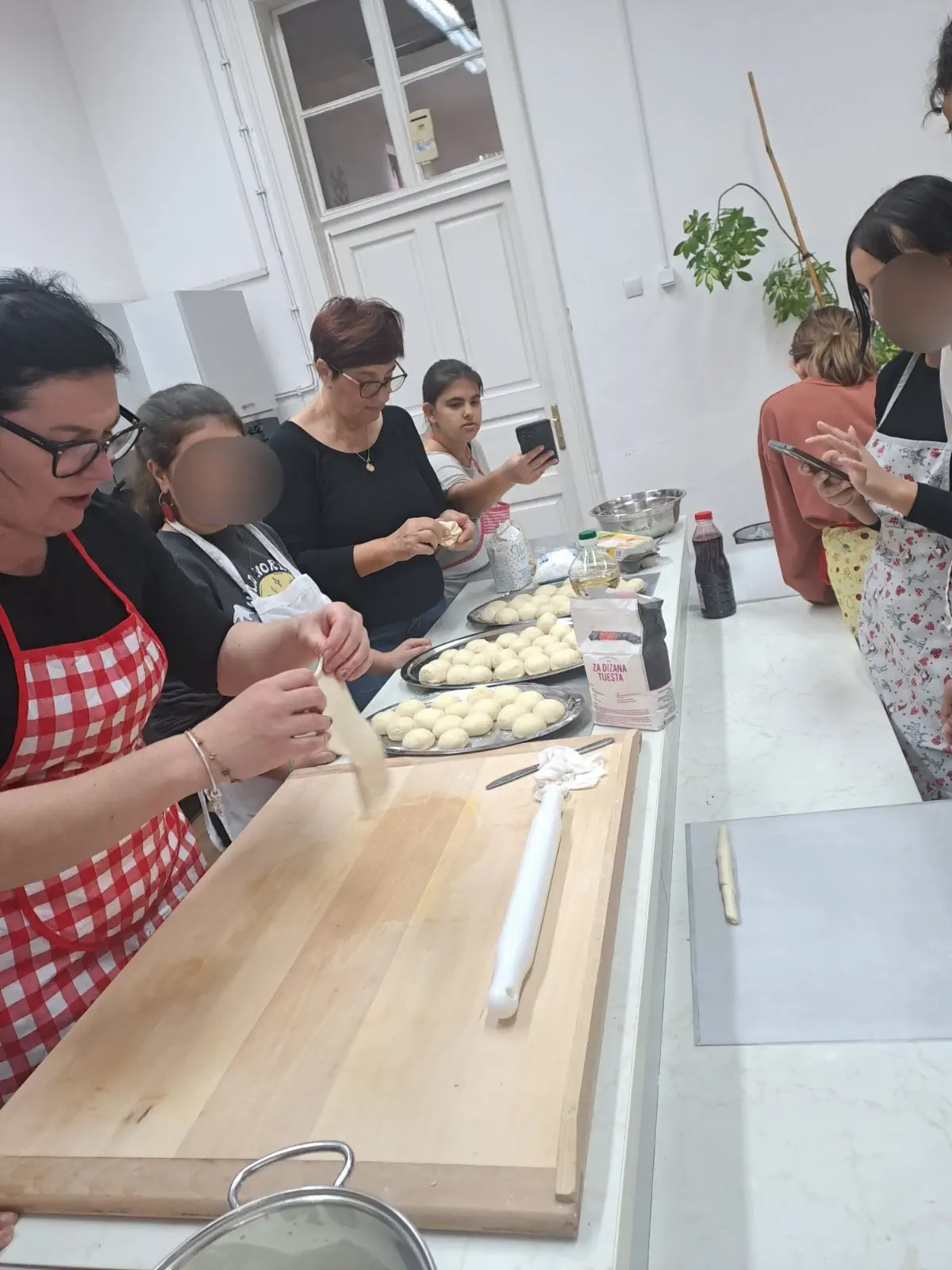 ČAKOVEC Mladi izradili i ispekli klipiće na kulinarskoj radionici (3)