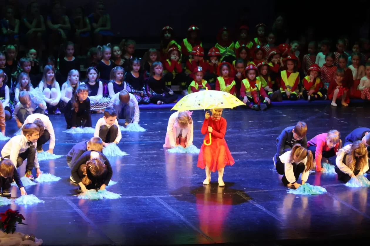 ČAKOVEC Održan koncert „I ja bih na more“ (14)