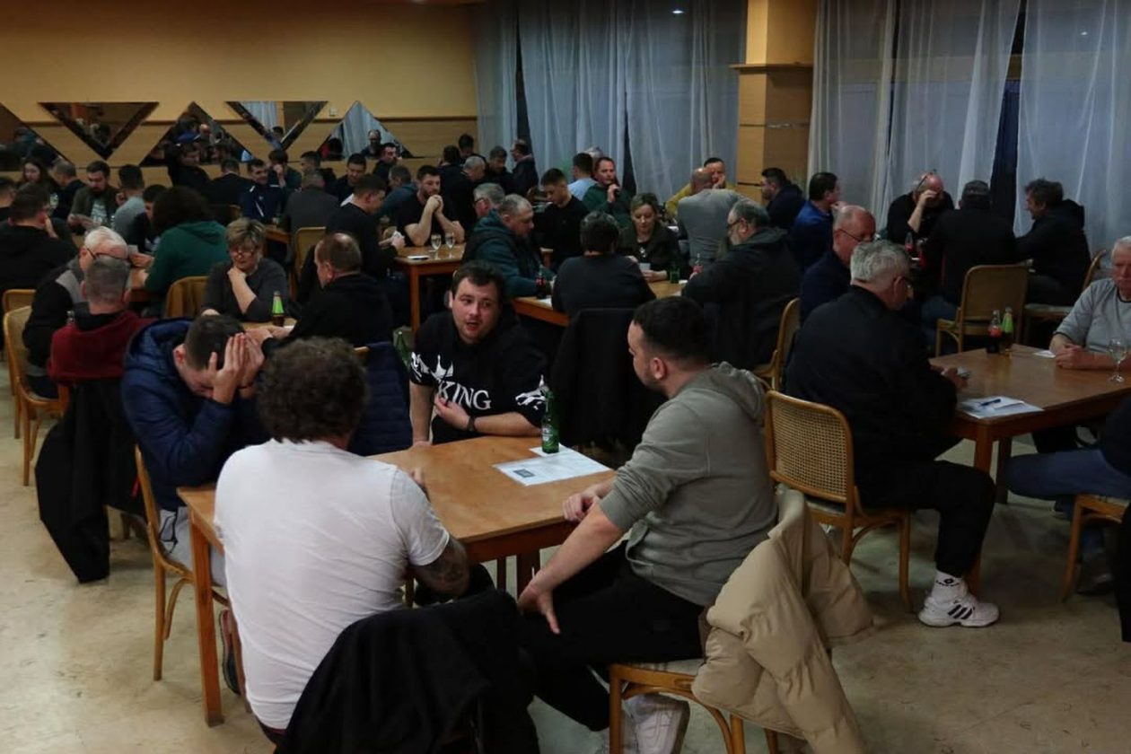 ČAKOVEC Par Brane i Bibi osvojili turnir u beli “KUM” (9) ČAKOVEC Par Brane i Bibi osvojili turnir u beli “KUM” (9)