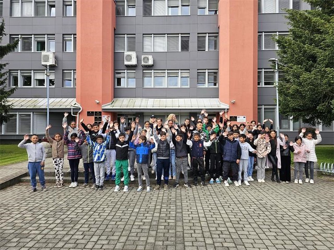 ČAKOVEC Petaši iz Macinca posjetili međimursku policiju u sklopu projekta Imam izbor (1)