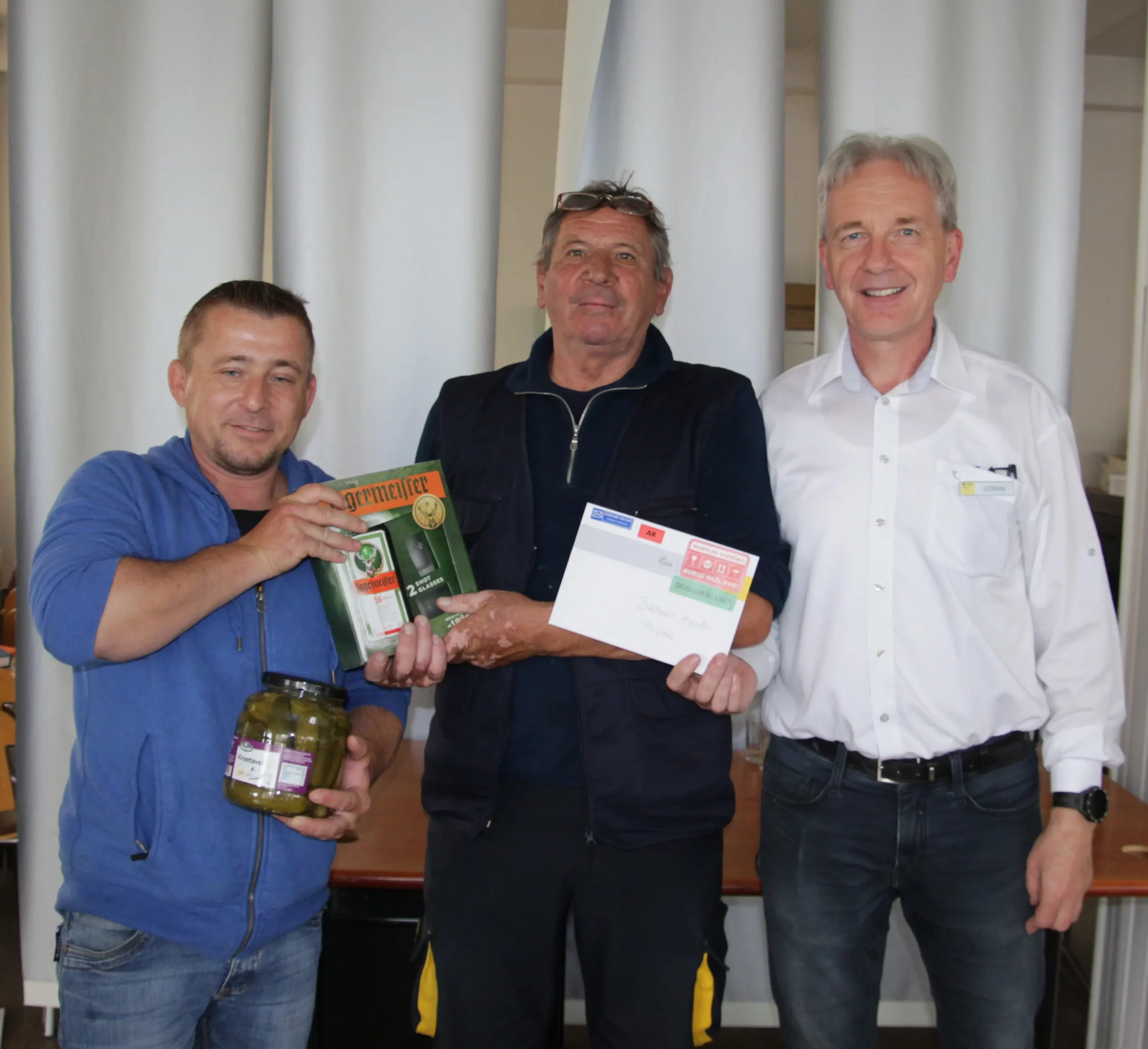 ČAKOVEC Poštar Branko Horvat nakon 41 godine rada otišao u zasluženu mirovinu ‘Poštar mora voljeti ljude’ (10) ČAKOVEC Poštar Branko Horvat nakon 41 godine rada otišao u zasluženu mirovinu ‘Poštar mora voljeti ljude’ (10)