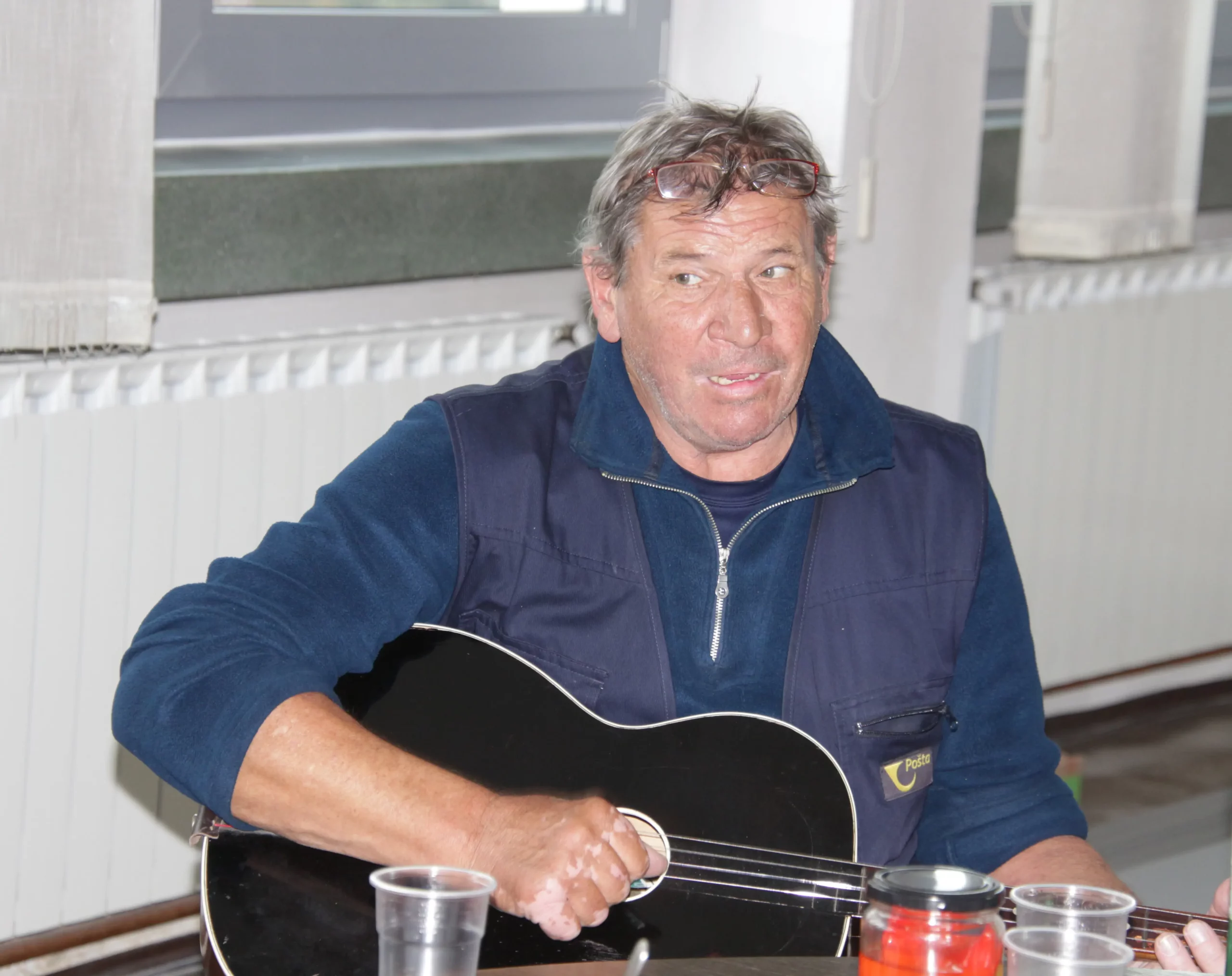 ČAKOVEC Poštar Branko Horvat nakon 41 godine rada otišao u zasluženu mirovinu ‘Poštar mora voljeti ljude’ (7) ČAKOVEC Poštar Branko Horvat nakon 41 godine rada otišao u zasluženu mirovinu ‘Poštar mora voljeti ljude’ (7)