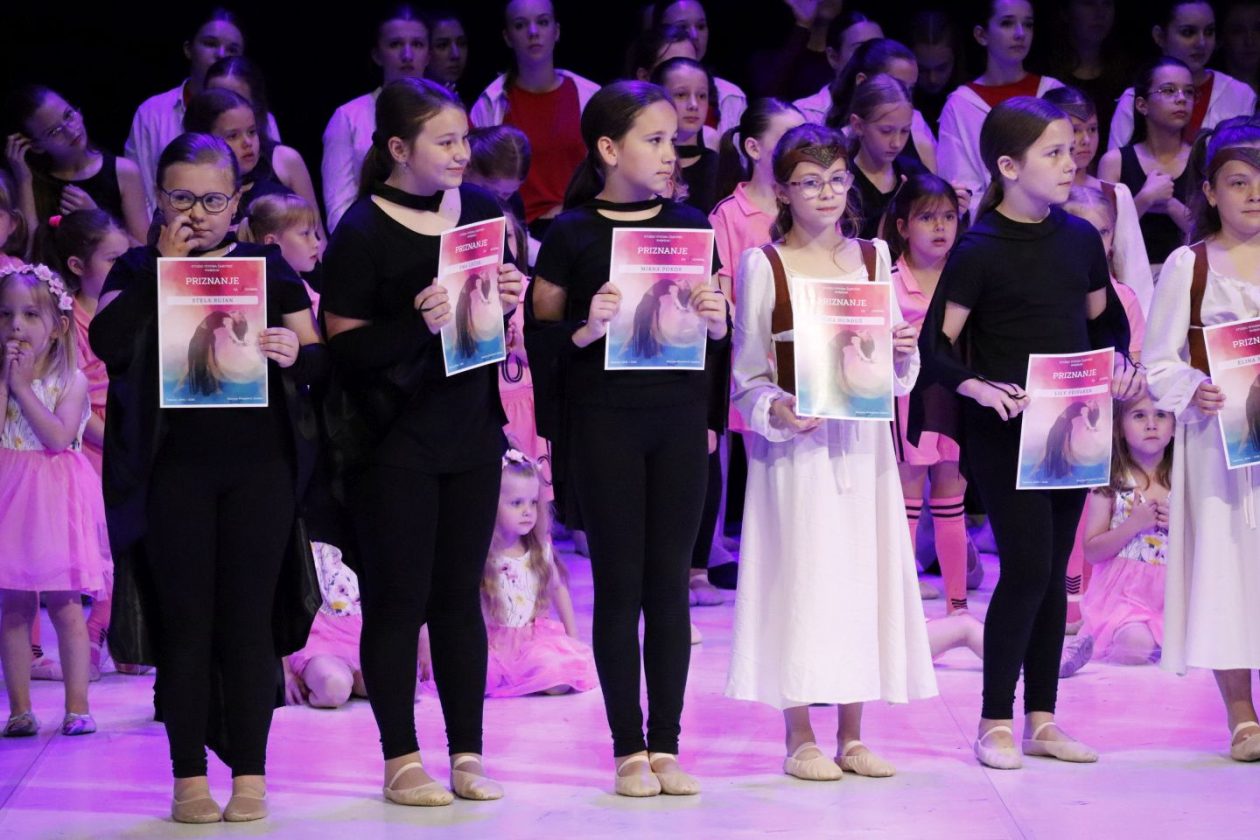 ČAKOVEC Revija plesa Vivone plesna raskoš ispunila Centar za kulturu (8)