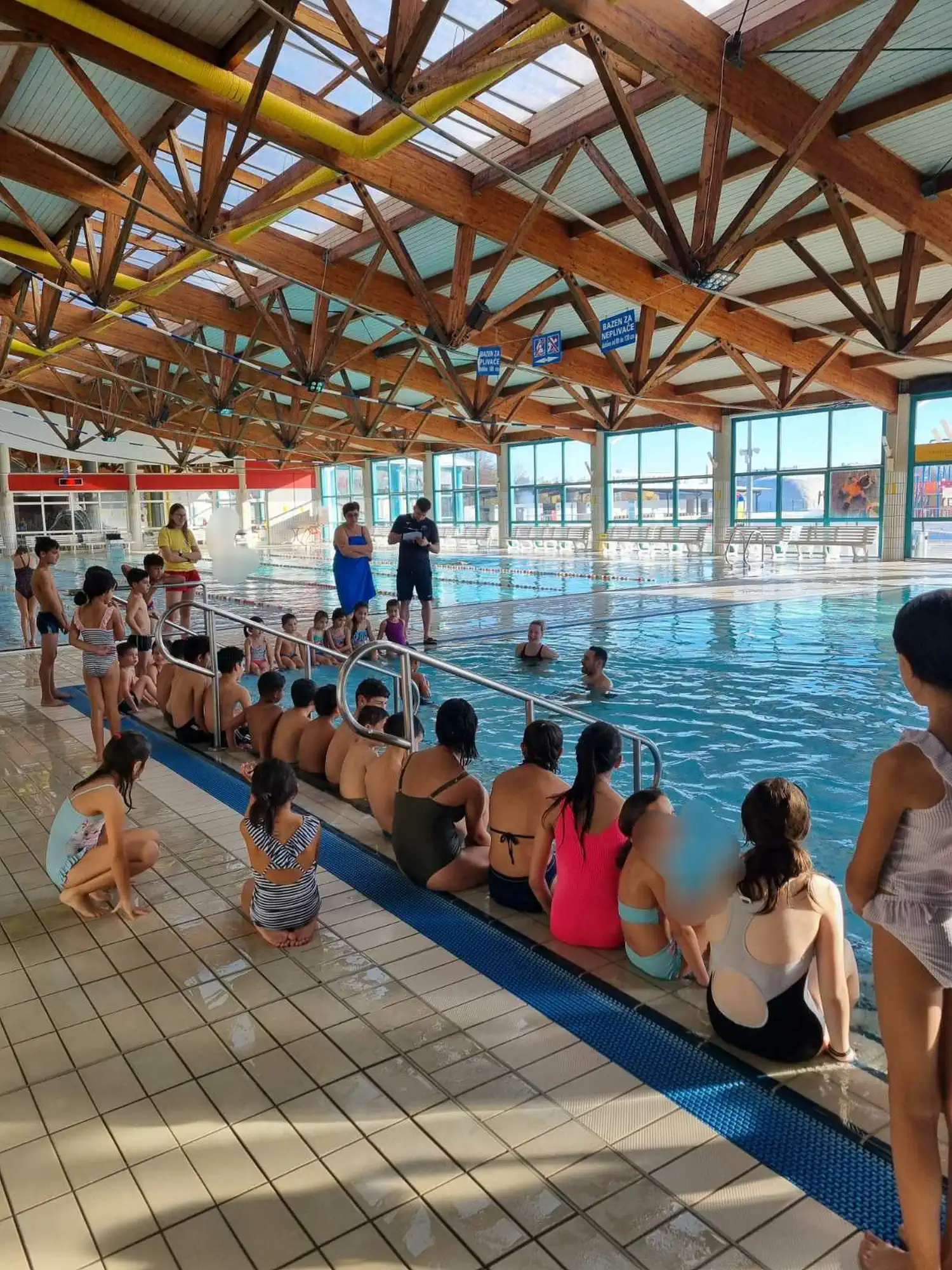 ČAKOVEC Udruga udomitelja djece Međimurja započela projekt ‘Naučiti plivati – ostaje za cijeli život’ (1) ČAKOVEC Udruga udomitelja djece Međimurja započela projekt ‘Naučiti plivati – ostaje za cijeli život’ (1)