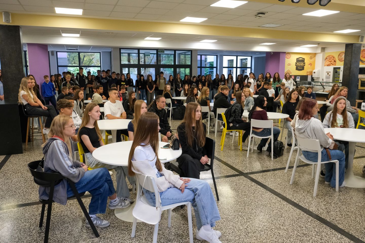 ČAKOVEČKA GIMNAZIJA Veseli početak školske godine uz koncert Novog Amsterdama (7)