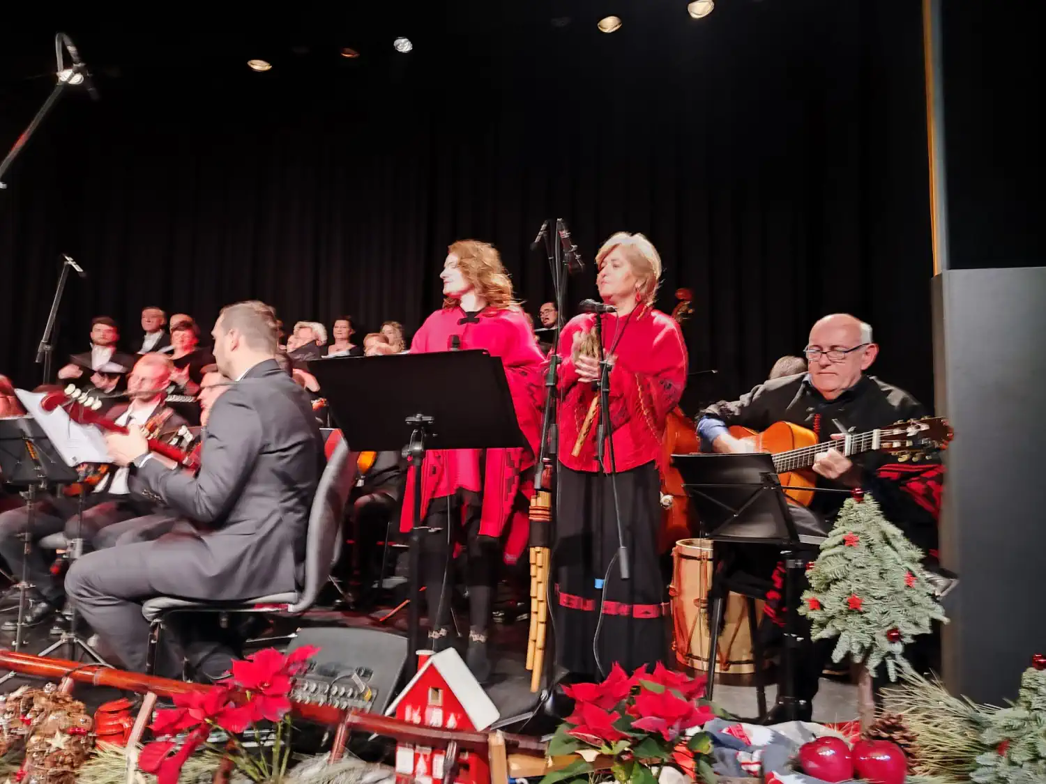CZK RUDAR Prekrasna glazbena večer ‘Navidad Nuestra’ spaja Međimurje, Hrvatsku i Argentinu (2) CZK RUDAR Prekrasna glazbena večer ‘Navidad Nuestra’ spaja Međimurje, Hrvatsku i Argentinu (2)