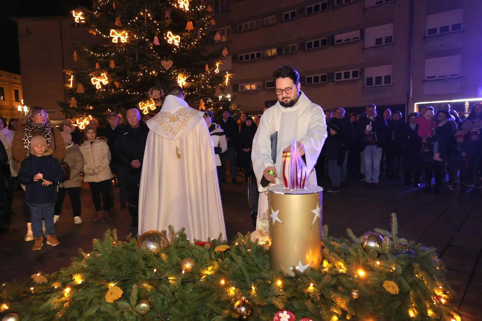 Čakovec Adventska svijeća (13) Čakovec Adventska svijeća (13)